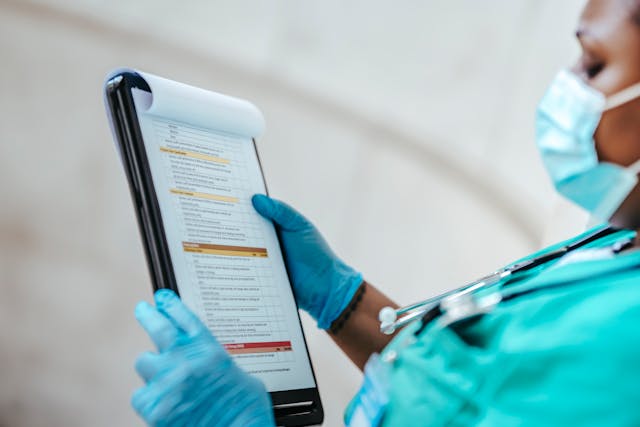 Prioritise your team with our range of occupational health services